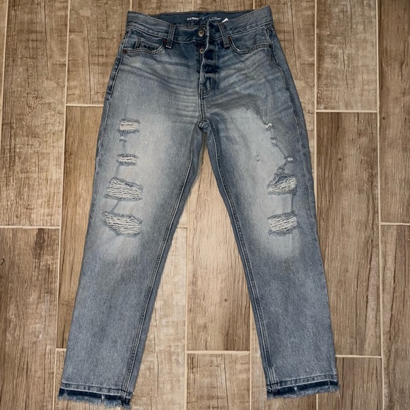 Old Navy straight distressed jeans - Picture 2 of 3